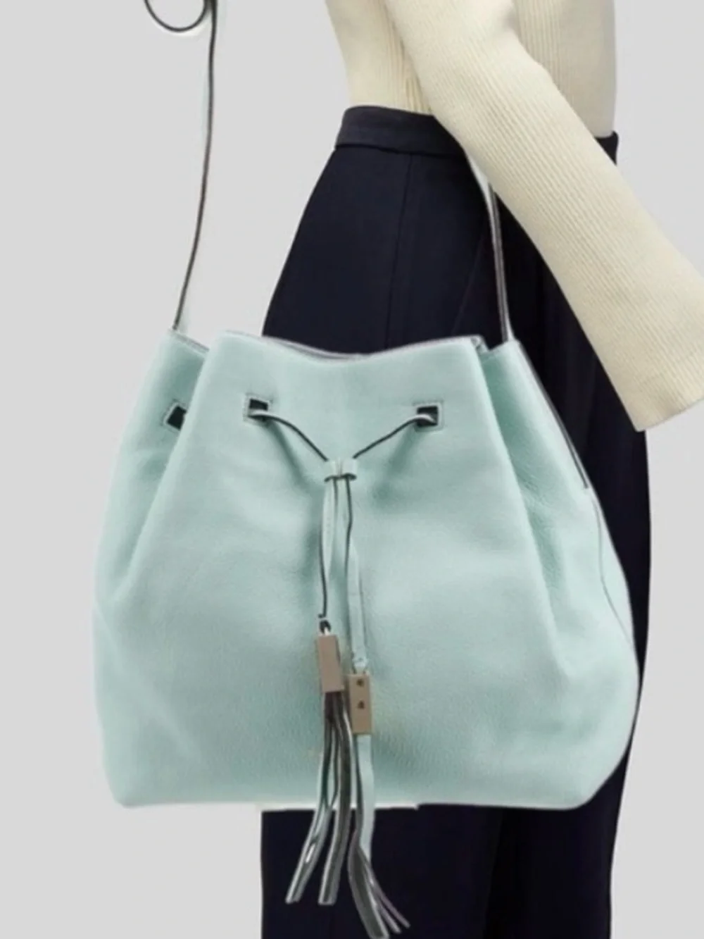 kate spade Grey Street Cooper Soft Pebbled Leather Bucket Bag Mint EUC
